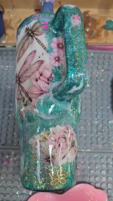 @LilosVinylDesigns