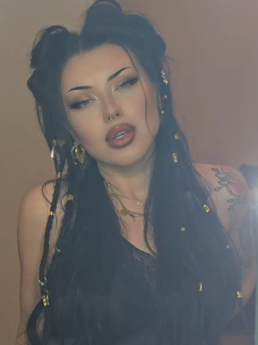 @Lina