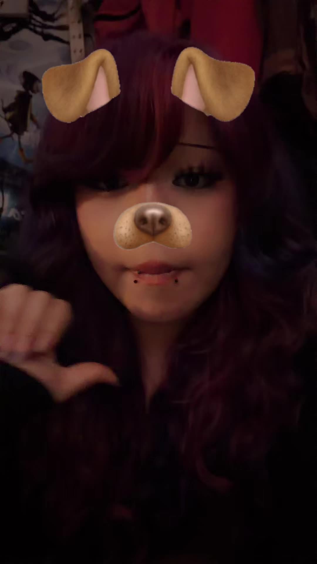 @> ᵥ_ᵥ <