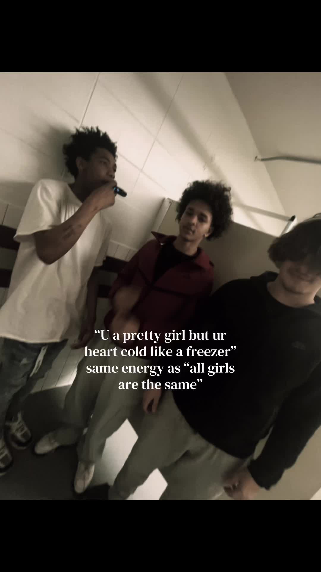 @️