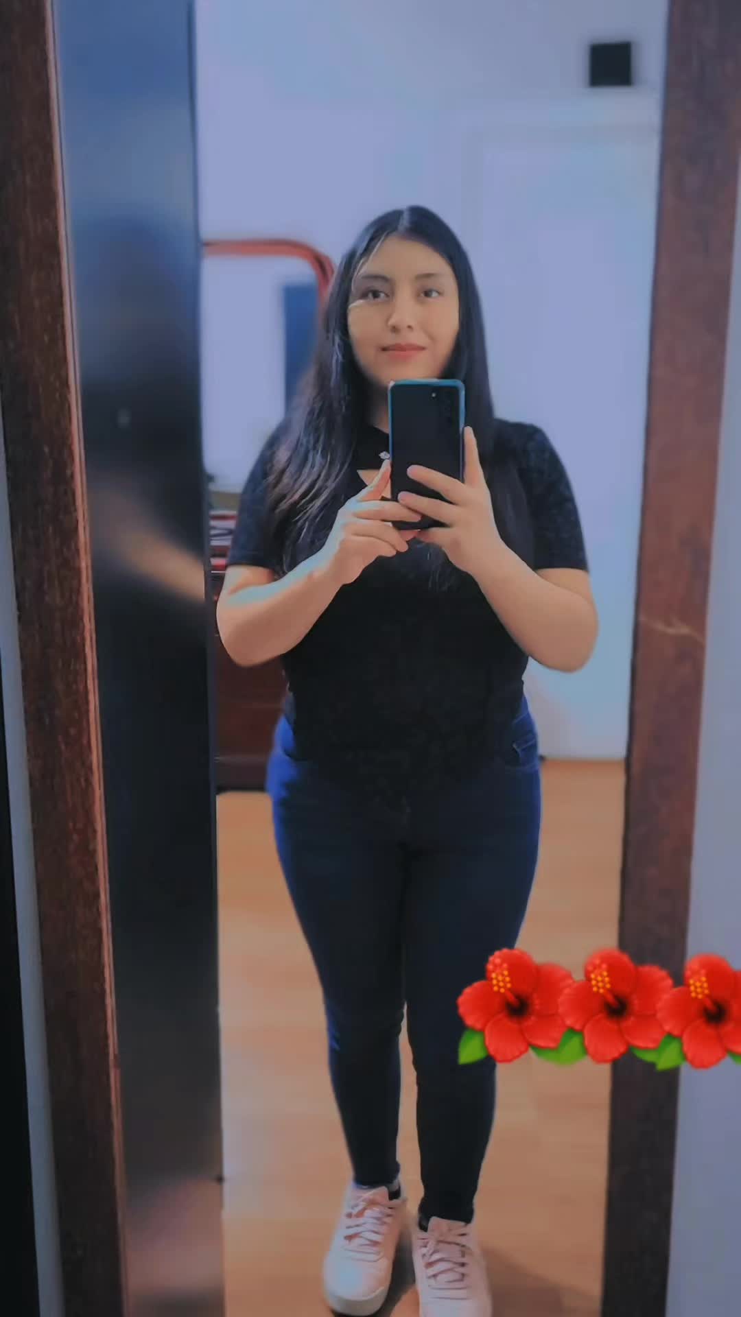 @Anna🦋🥰👑