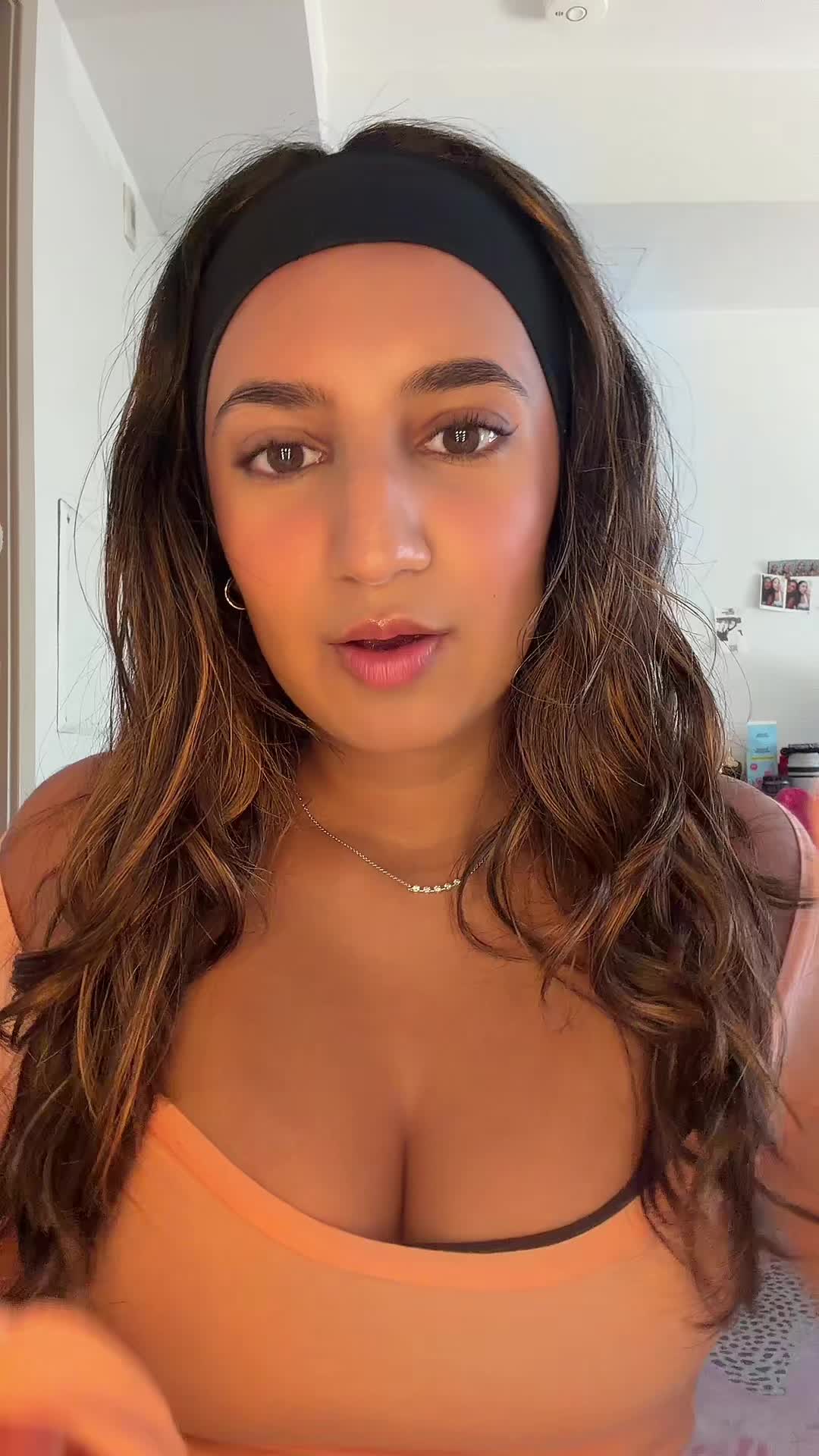 @vedikaxsinha