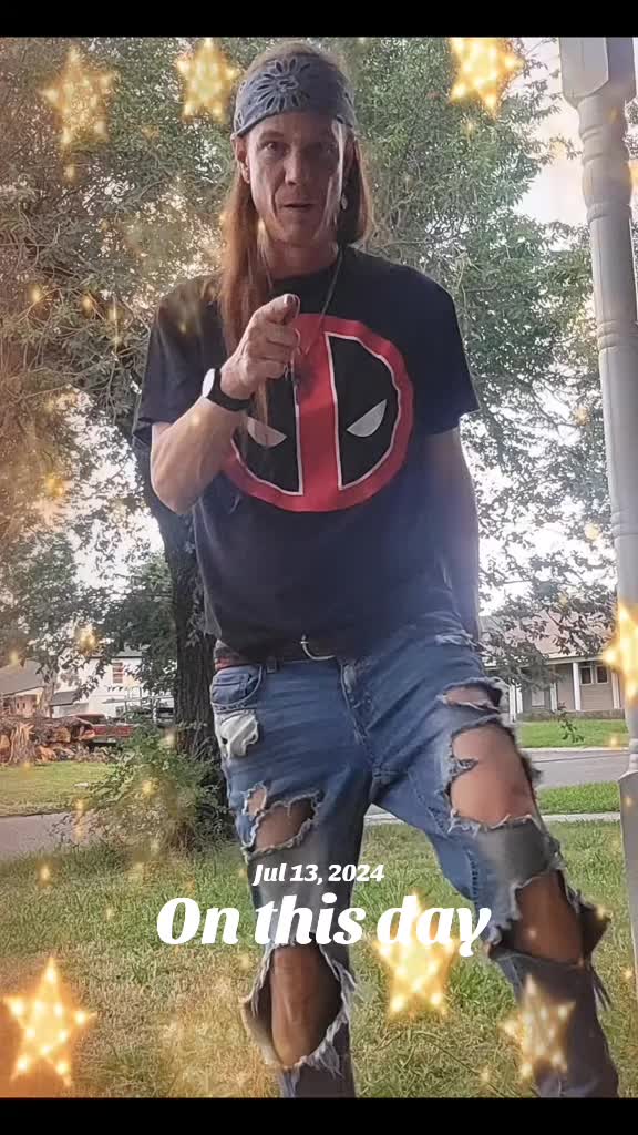 @HollywoodRedd