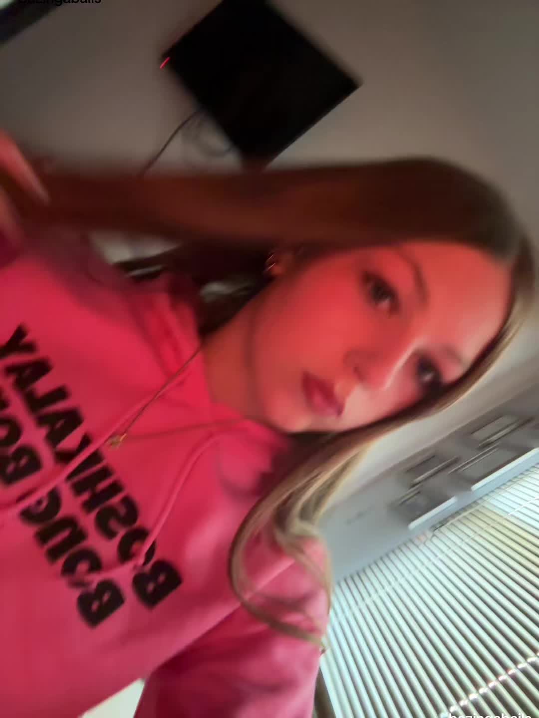 @️