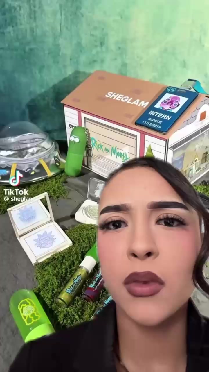 @chowbabygirl