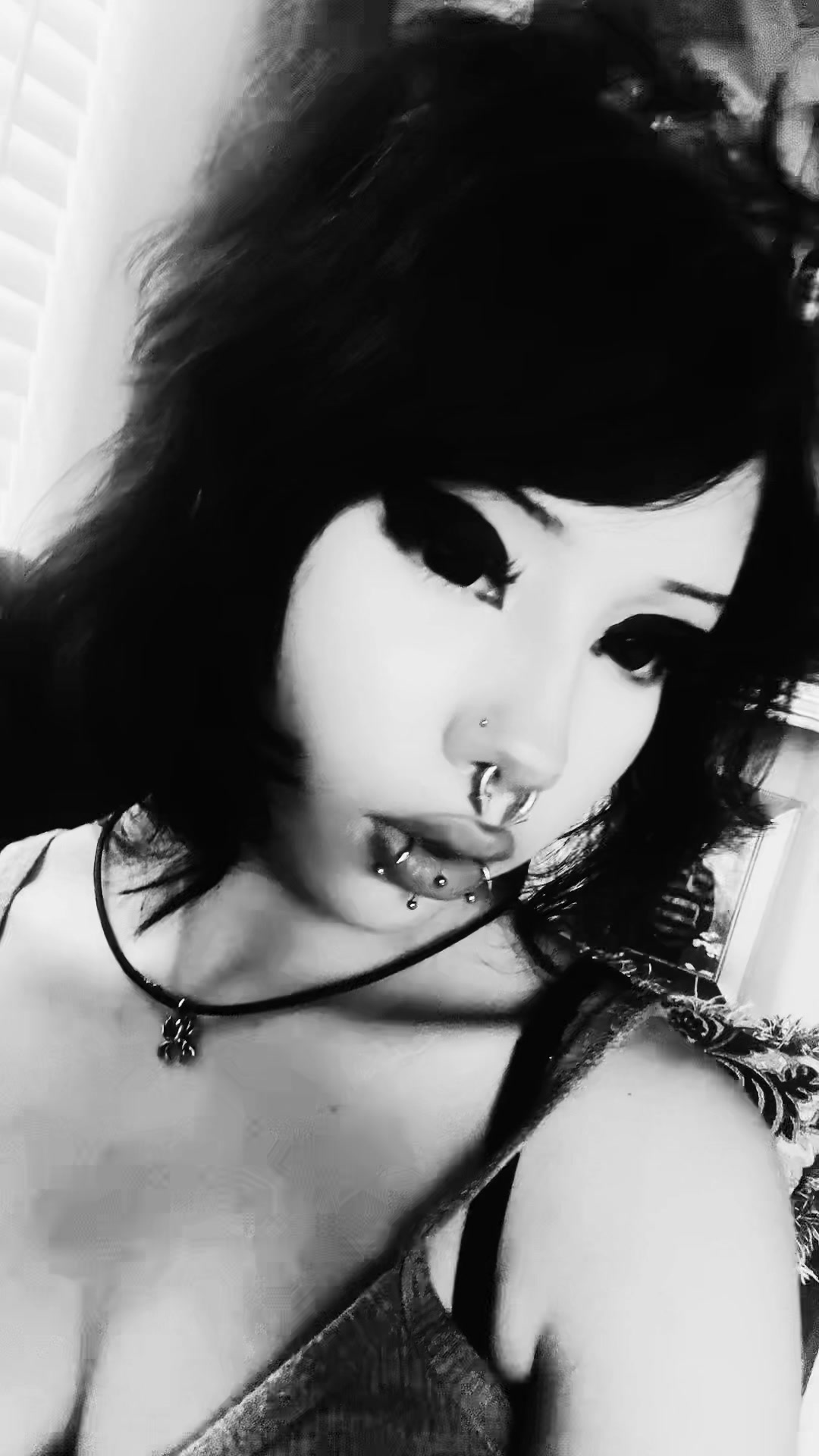 @putmeinahearsee