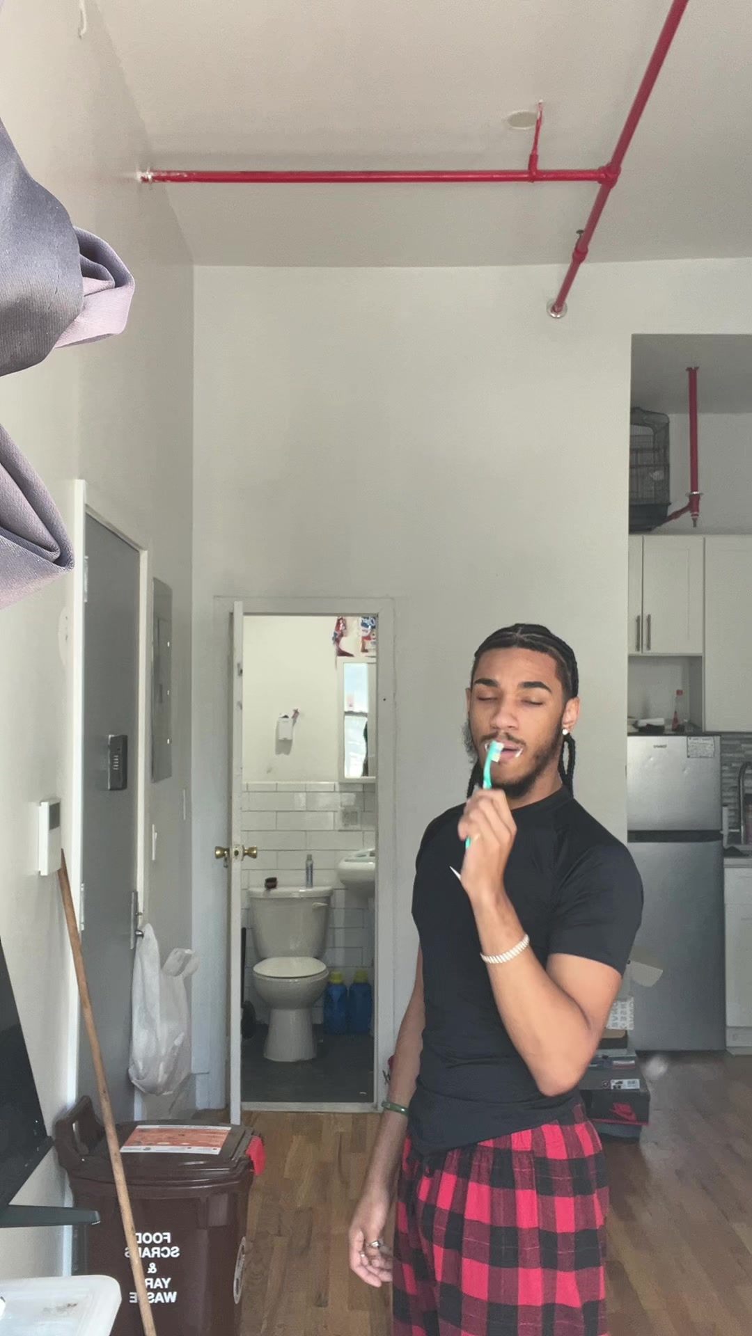 @Romeo_the_hbic
