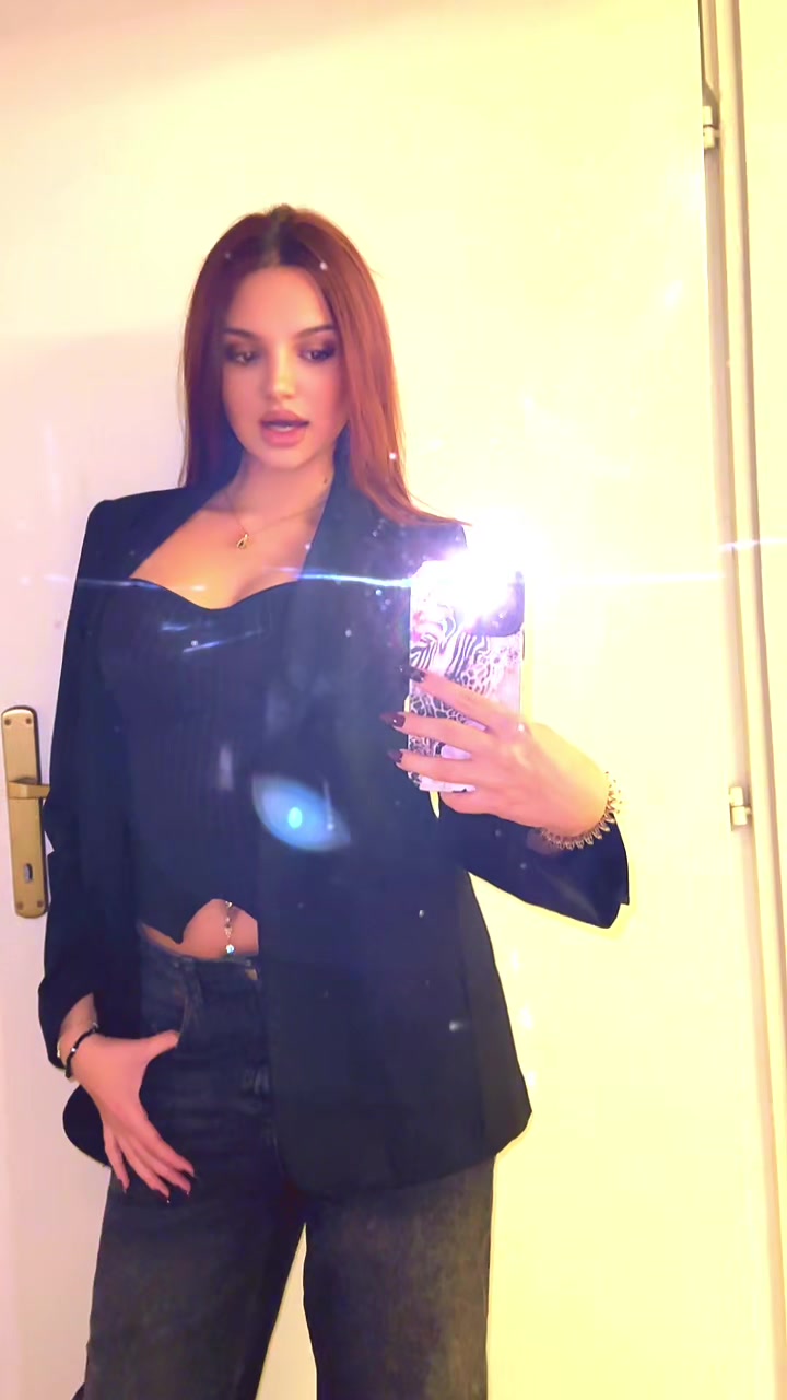 @Jana Samailovic178