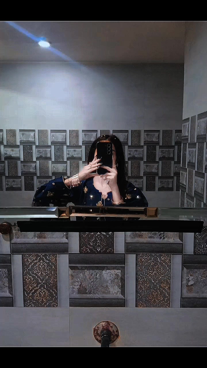@👑𓆩𝐏𝐑𝐄𝐄𝐓𝐘✰ 𝐐𝐔𝐄𝐄𝐍ᵂ