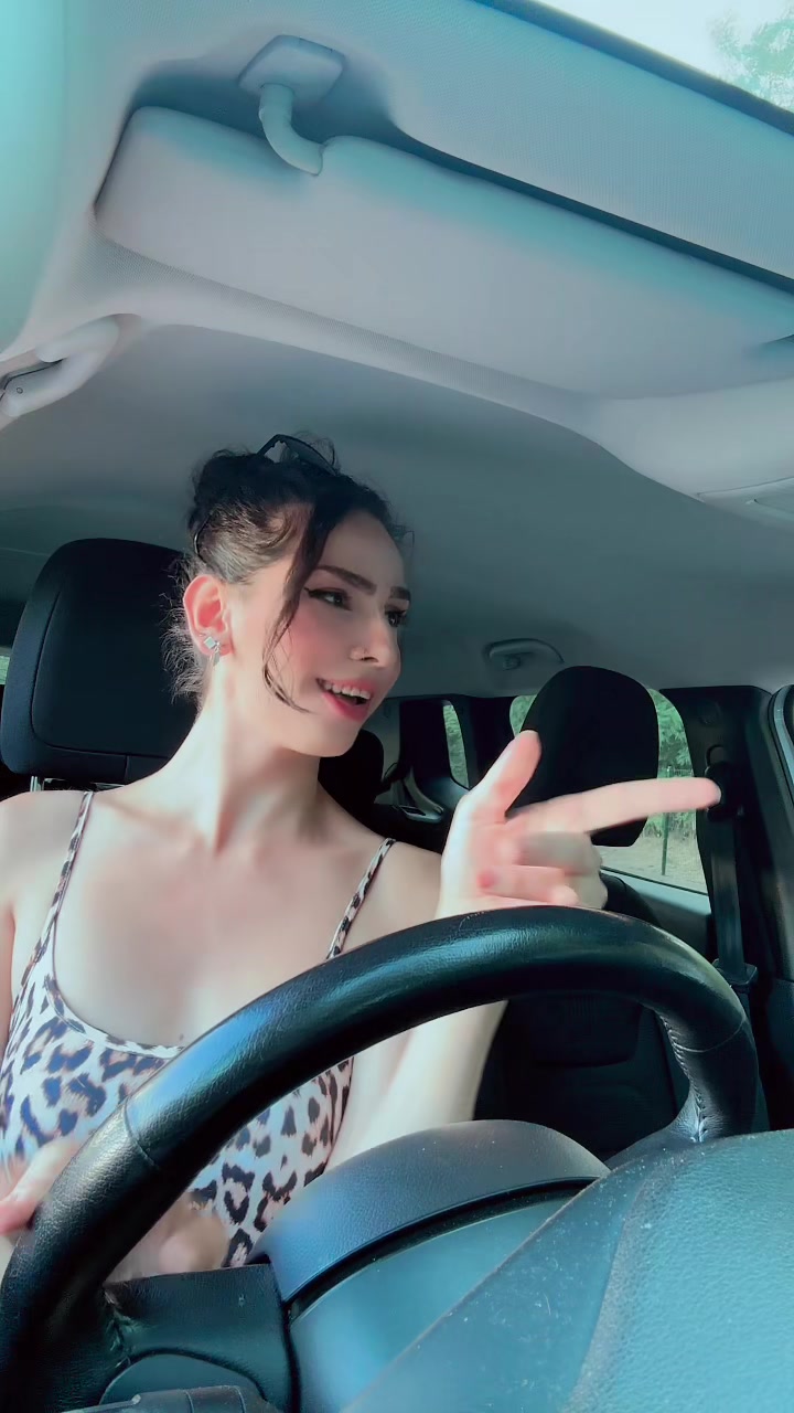 @نيكول🇩🇪