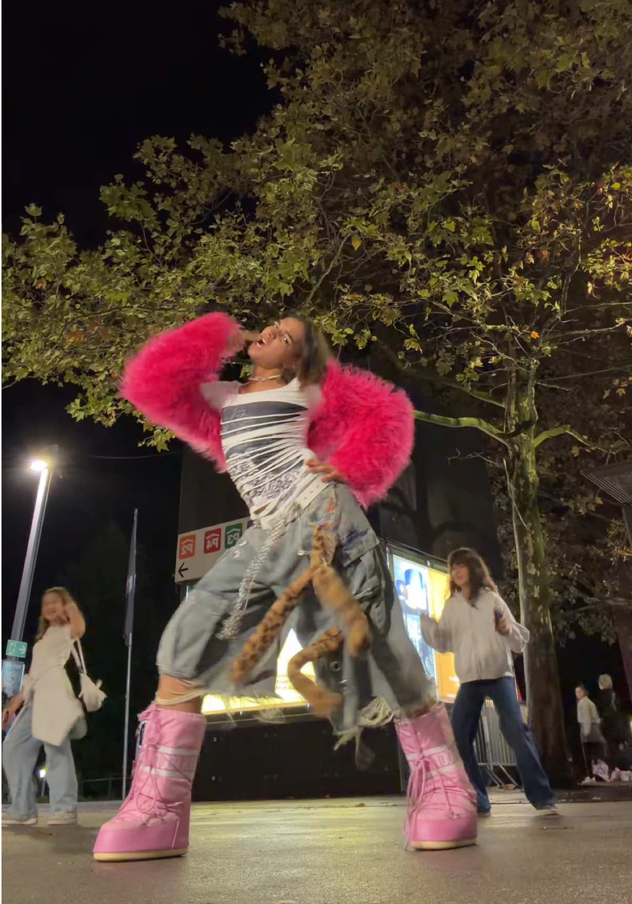 @localdancefluencer