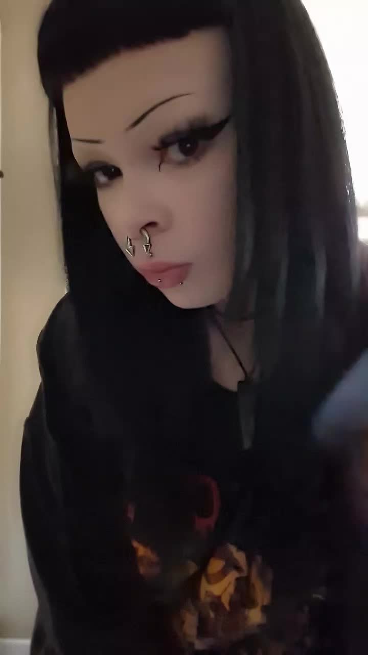 @horrorblompy