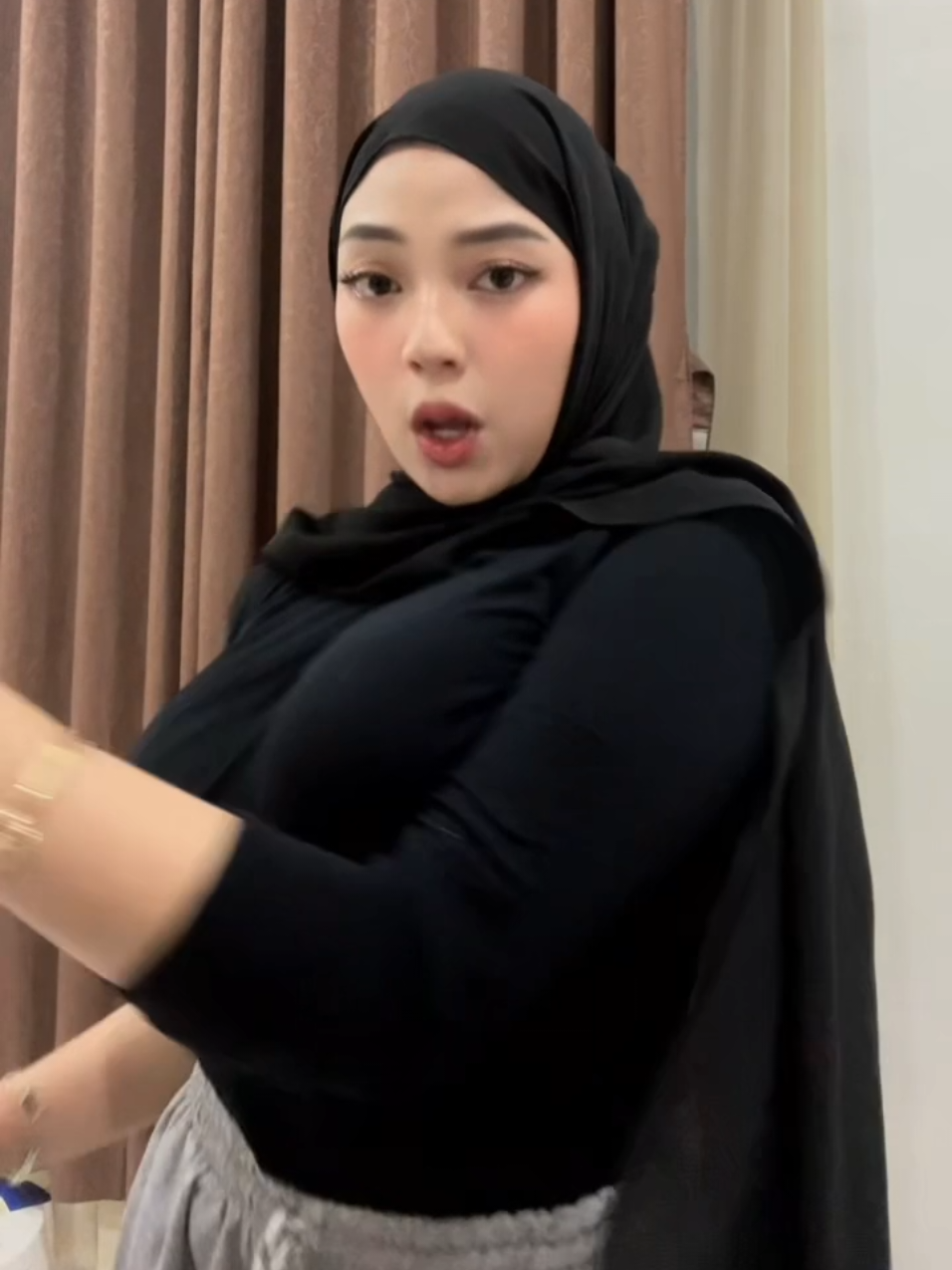 @AwwmantapExc2