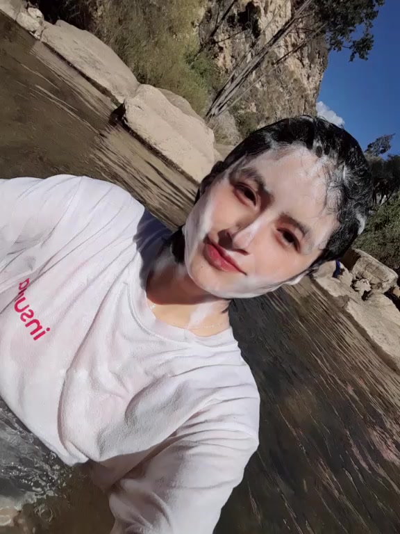 @Mılƴ
