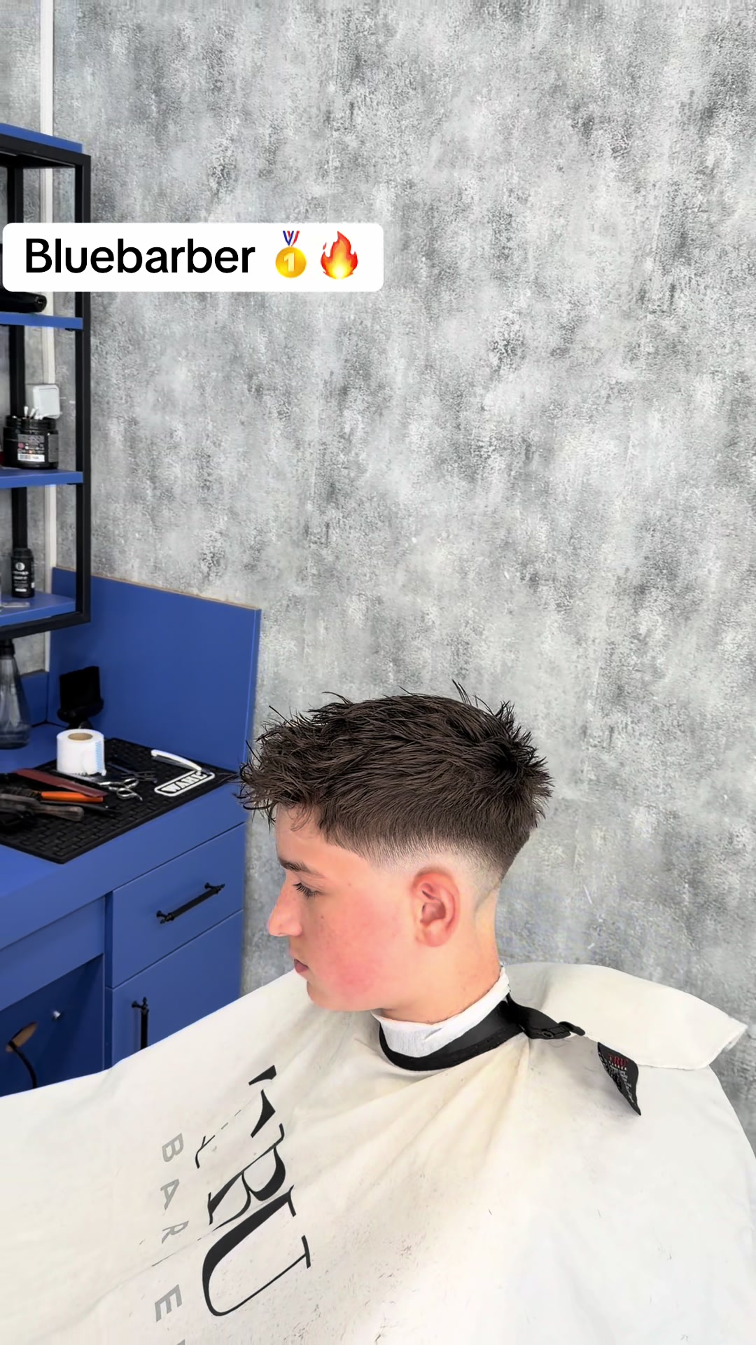 @Bluebarber_weimar