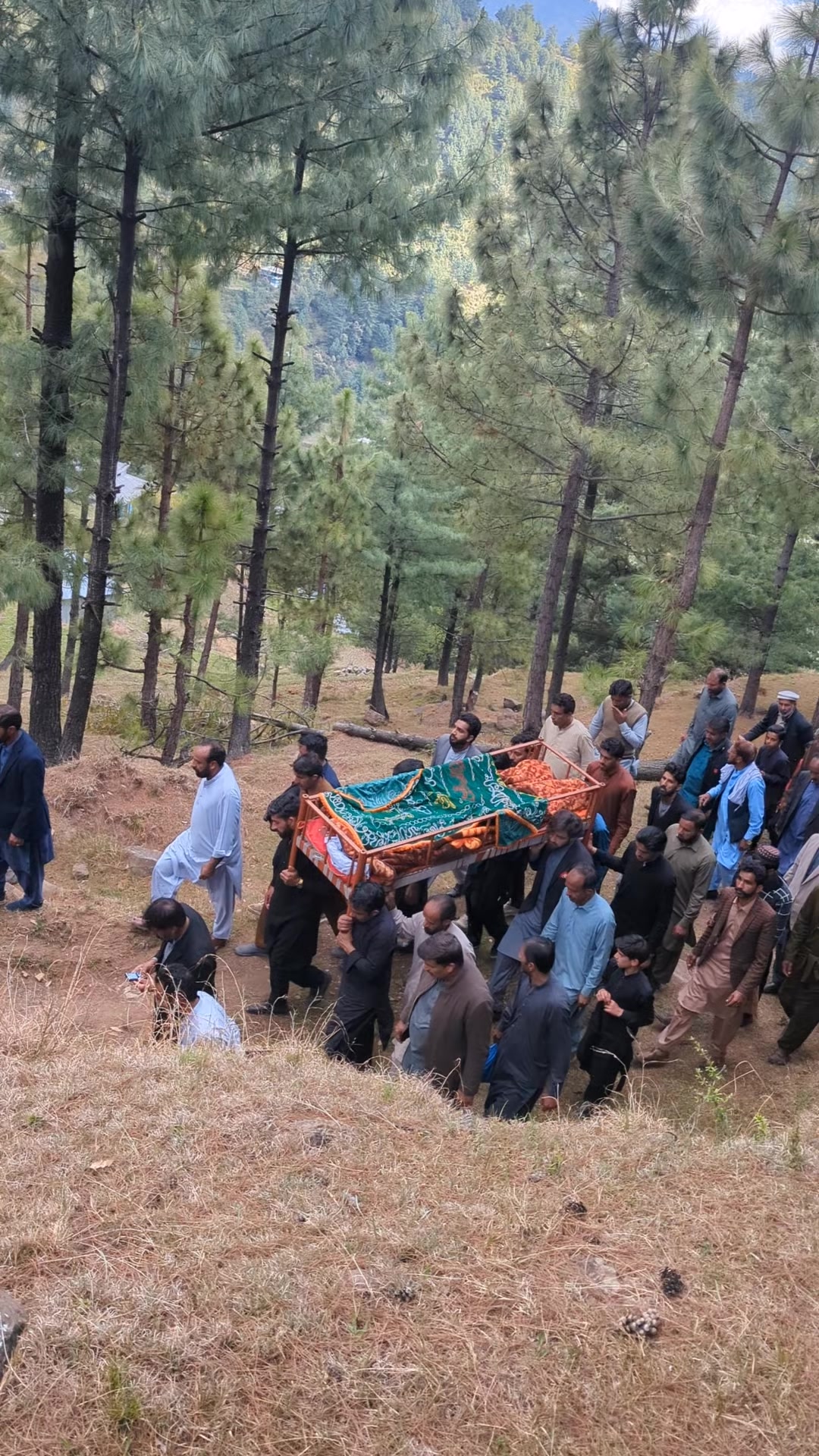 @💔اسامہ گجرکشمیـͫــͣــͥــری❣️