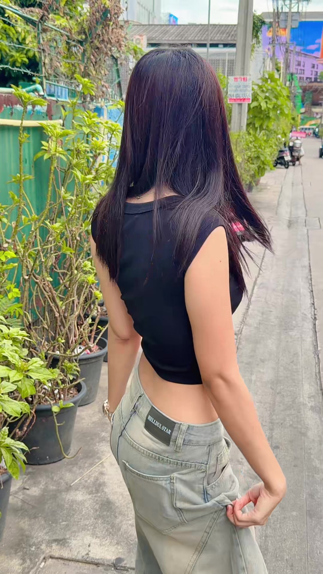 @thuzar11722