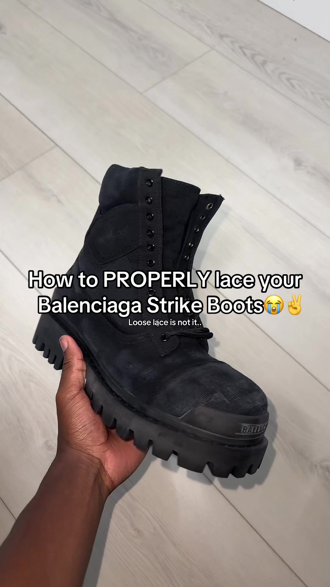 @￼