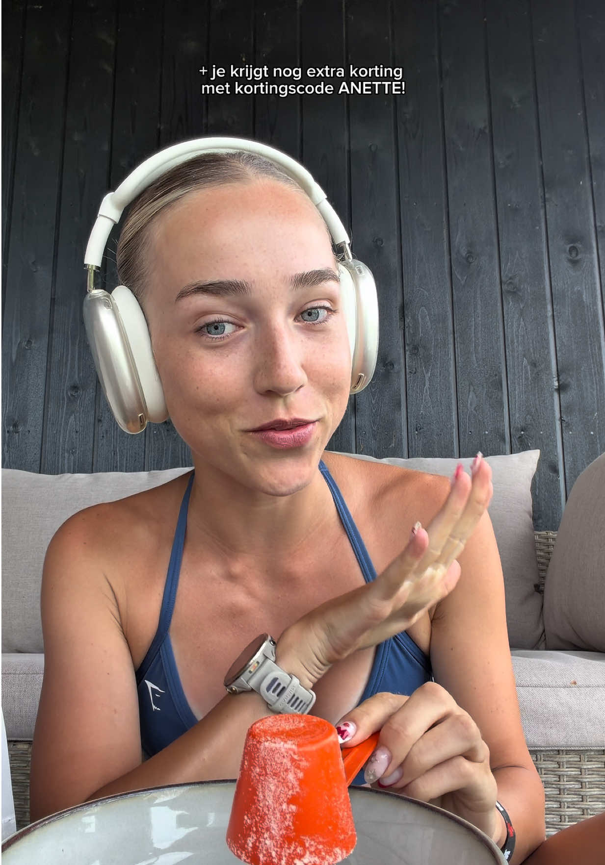 @𝒜𝓃𝑒𝓉𝓉𝑒