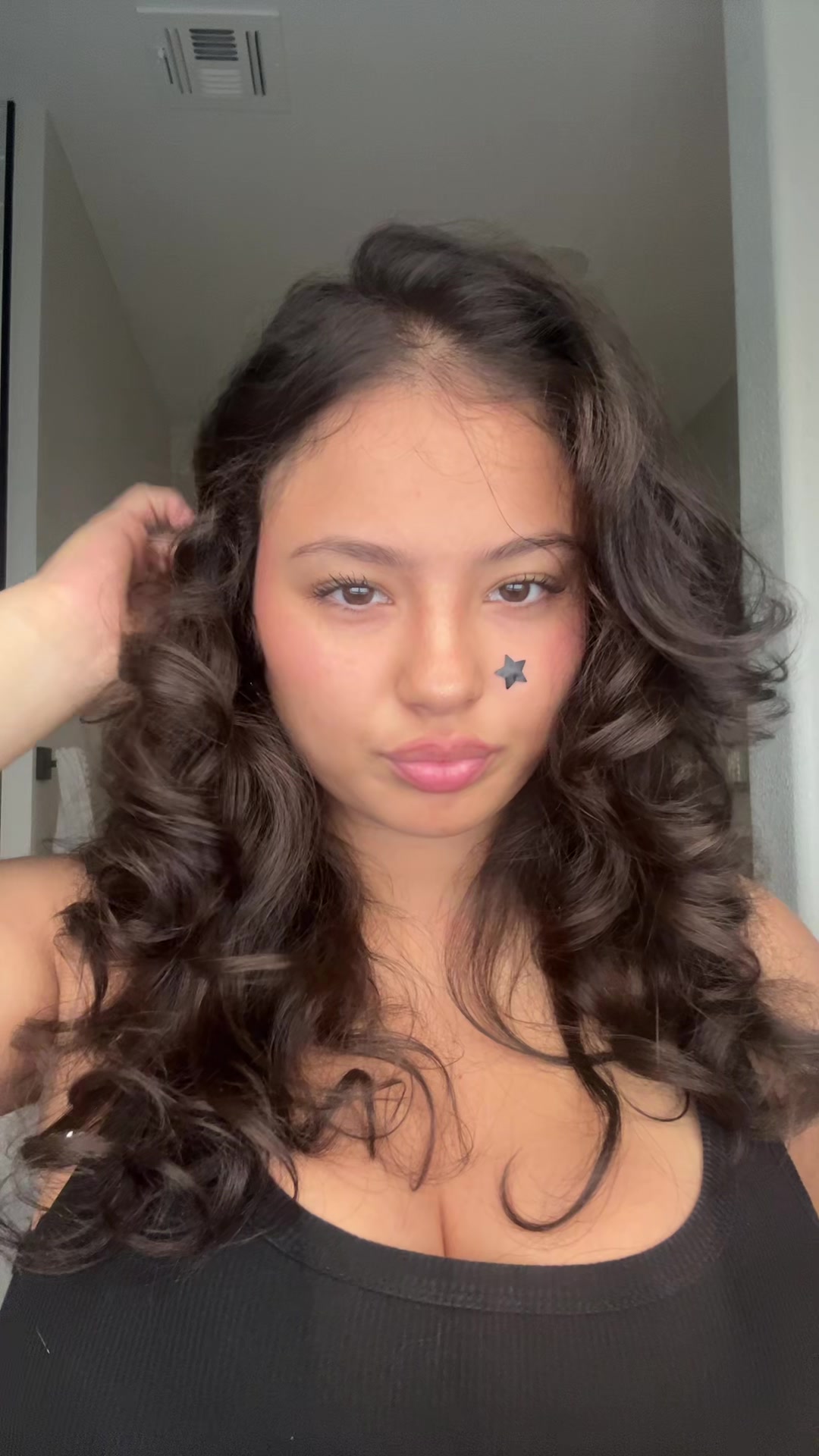 @Rosealie 𖣂