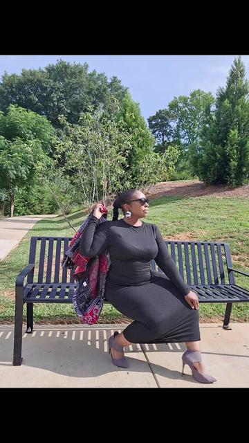 @latishabeshea