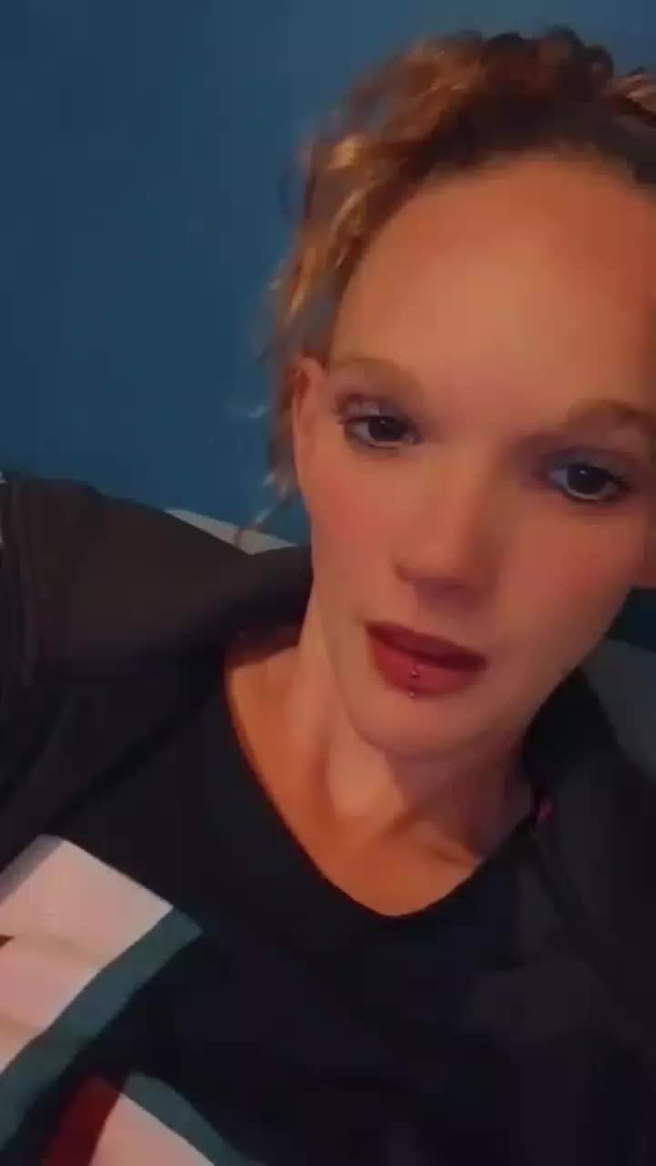 @ceceettiti