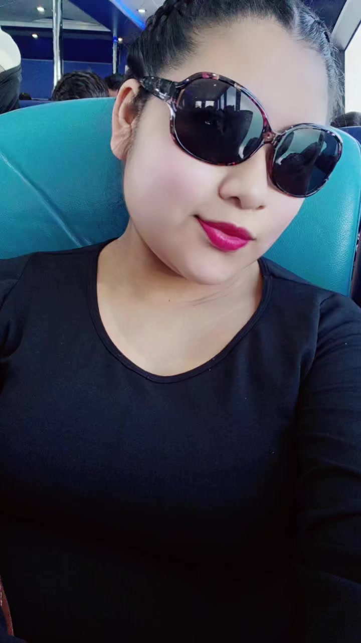 @yuli ruiz