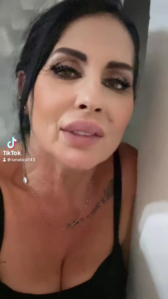 @lunatica743