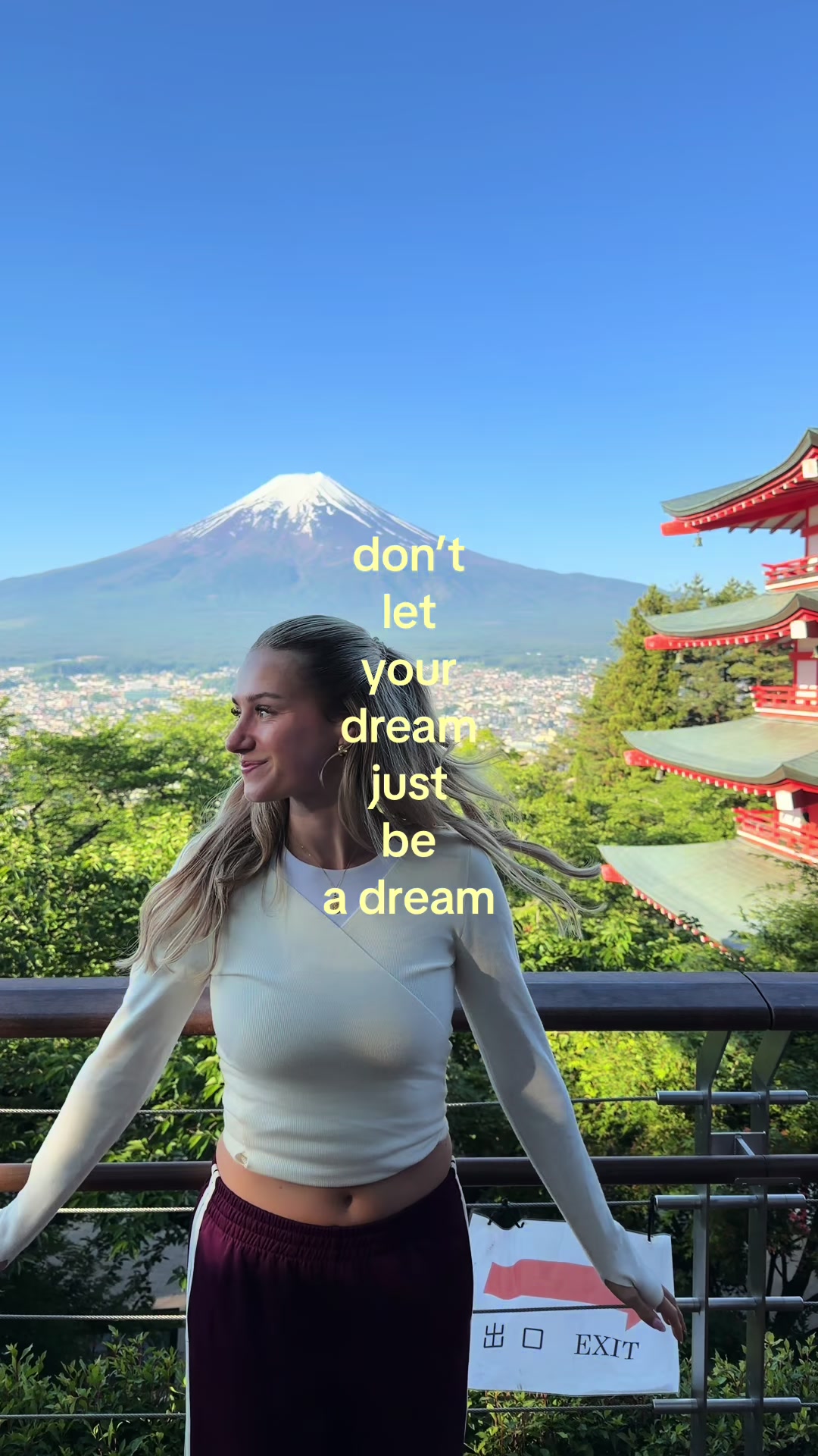 @Victoria 🦋