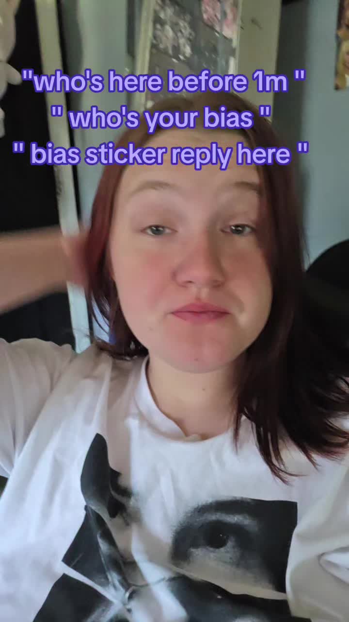 @Kaylee (White&Black Hair🤍🖤)