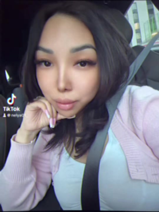 @Nelya