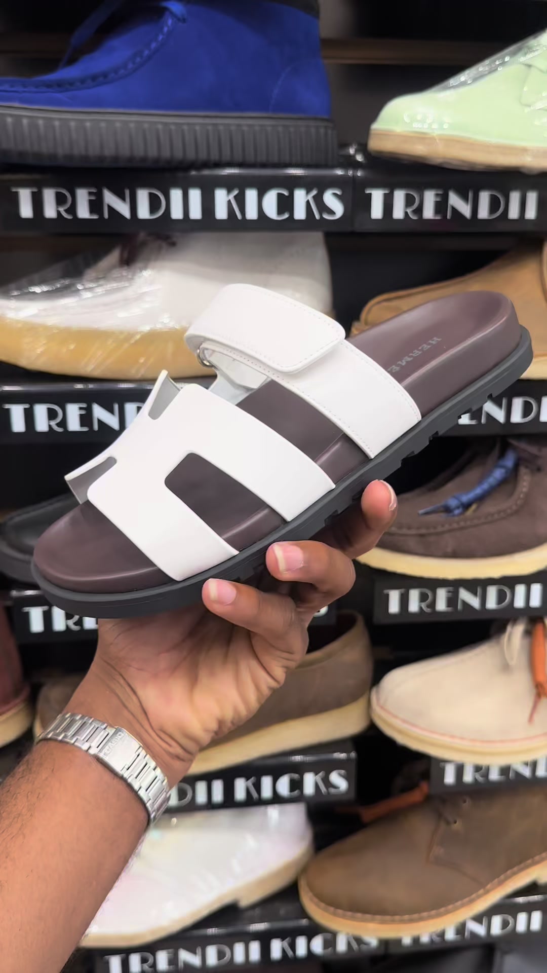 @TRENDII KICKS