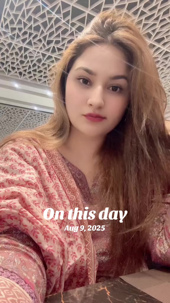 @Emaan🖤