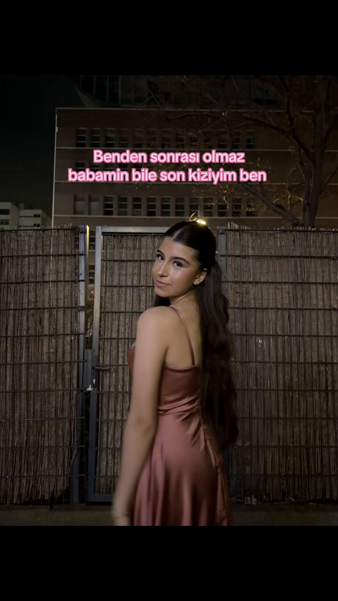@𝐌 𝐞 𝐥 𝐢 𝐤 𝐞 🌙