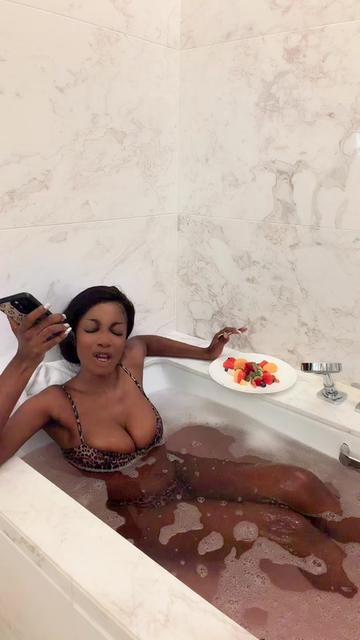 @Diana Bouli