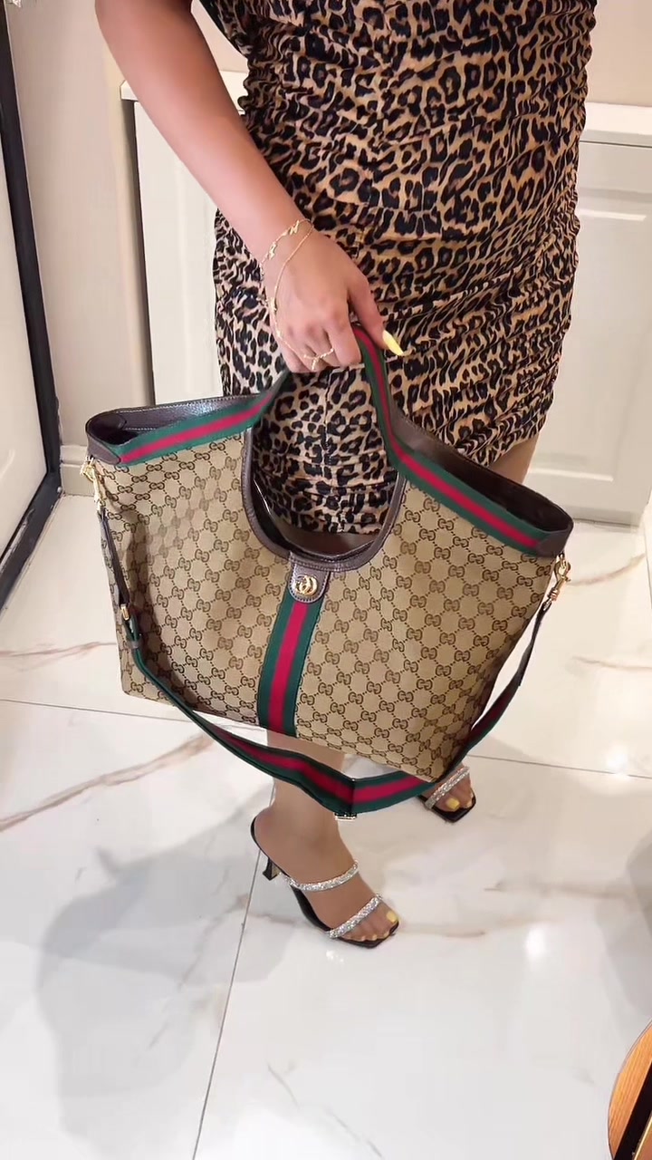 @leo.lux_bags