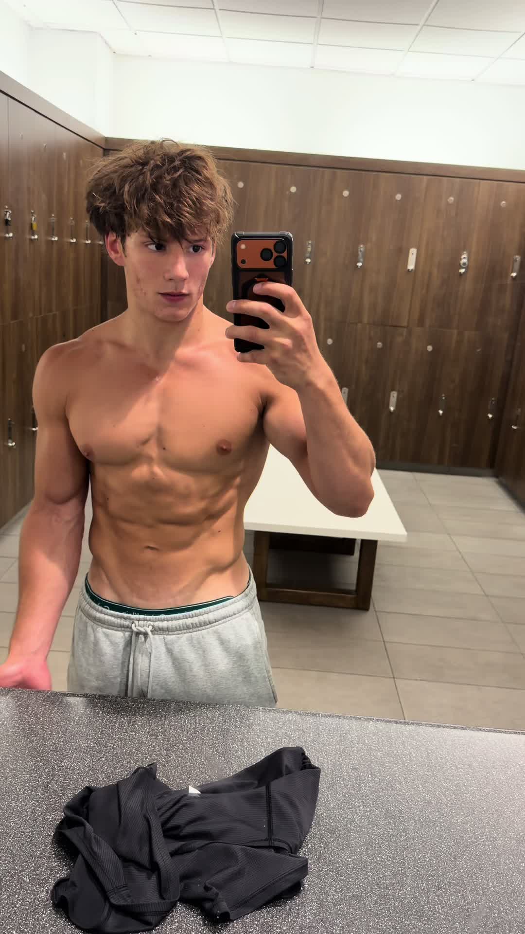 @dylan.lopezz__