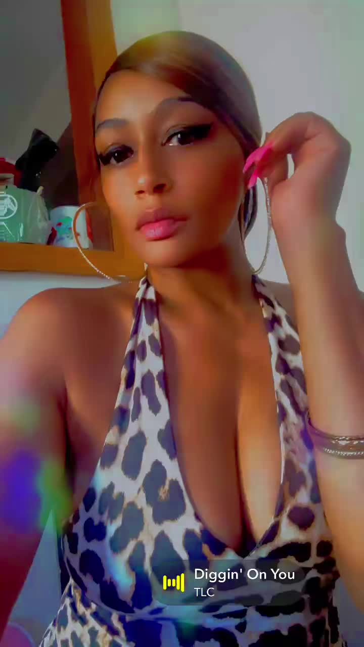 @Baddy_BoutDatBusine$$🌈🌈♎️