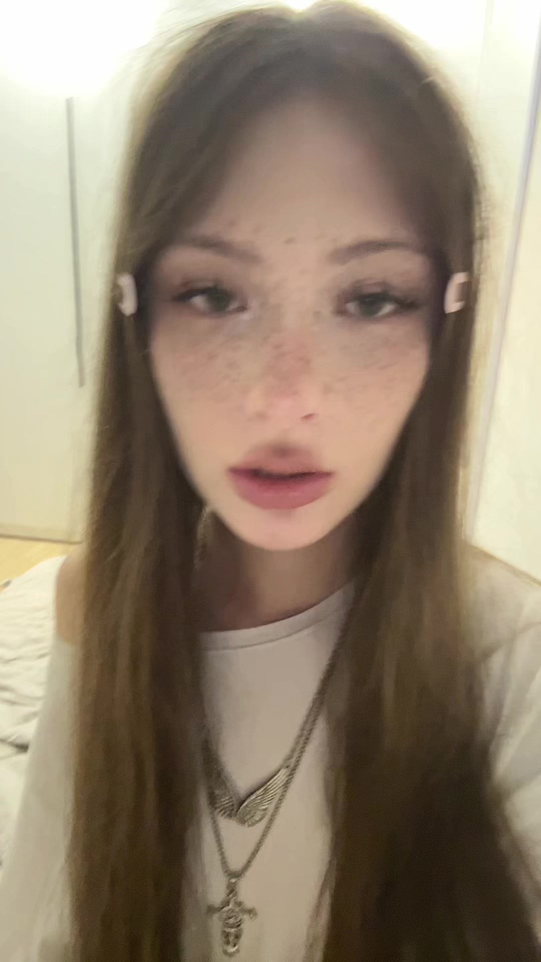@элинотси