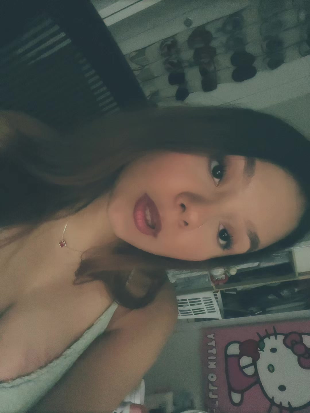 @𝒔𝒐𝒍𝒆𝒚𝒃𝒊