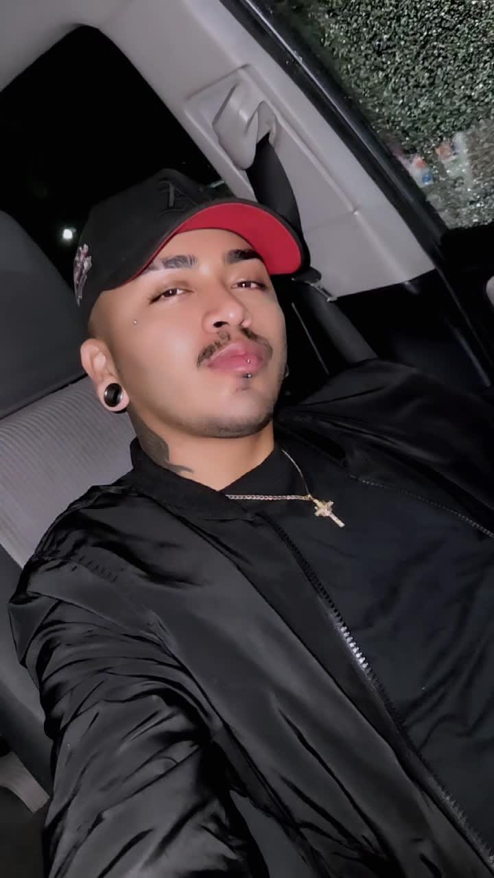 @🖤🤍Carlithos🤍🖤