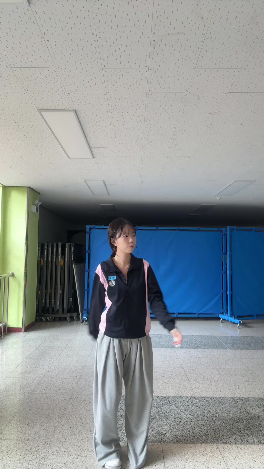 @와니