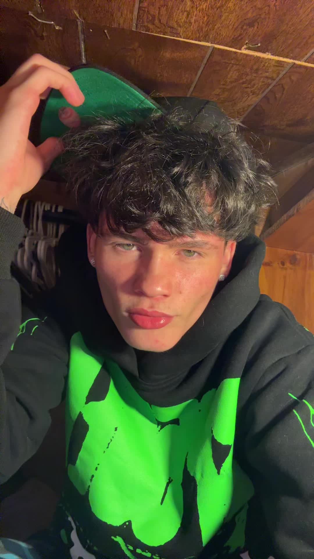 @whiteboyjddd