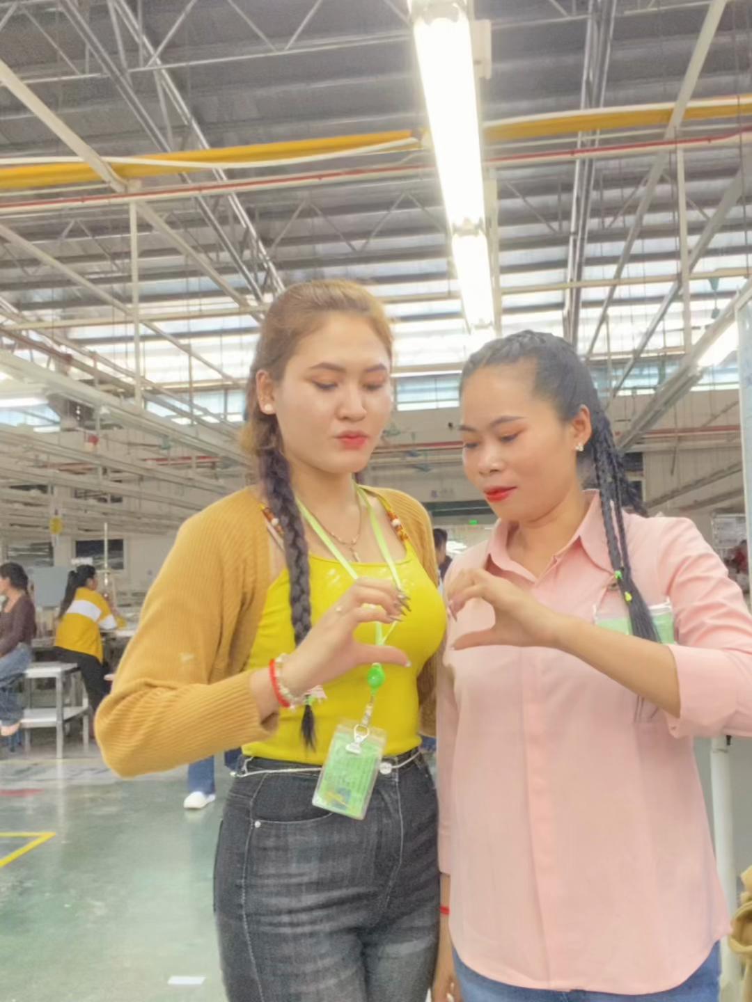 @Oun🇰🇭💞🎀