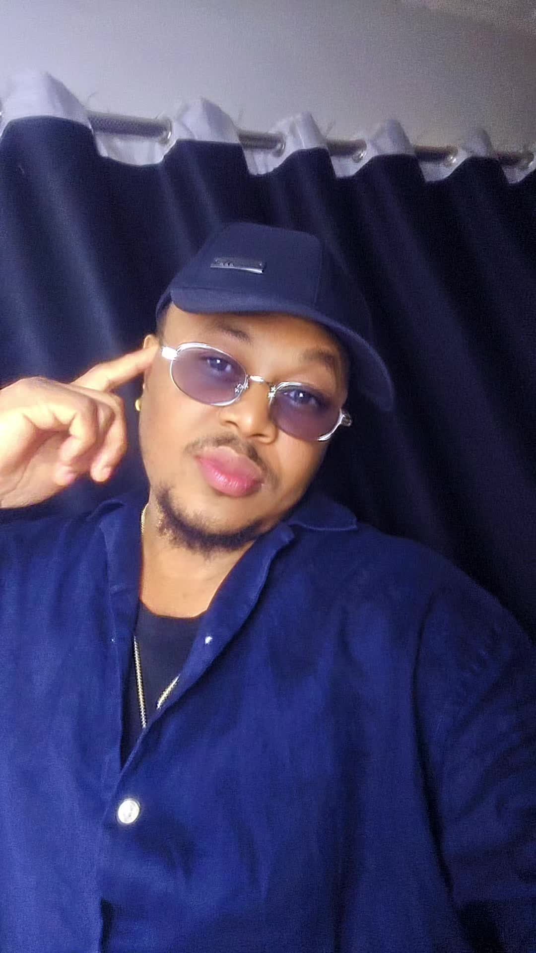 @Deplick Pomba Officiel