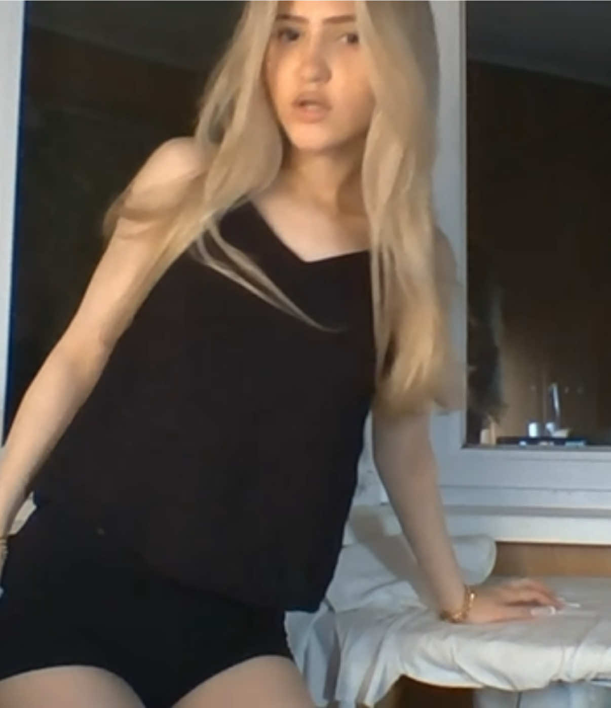 @enexisten