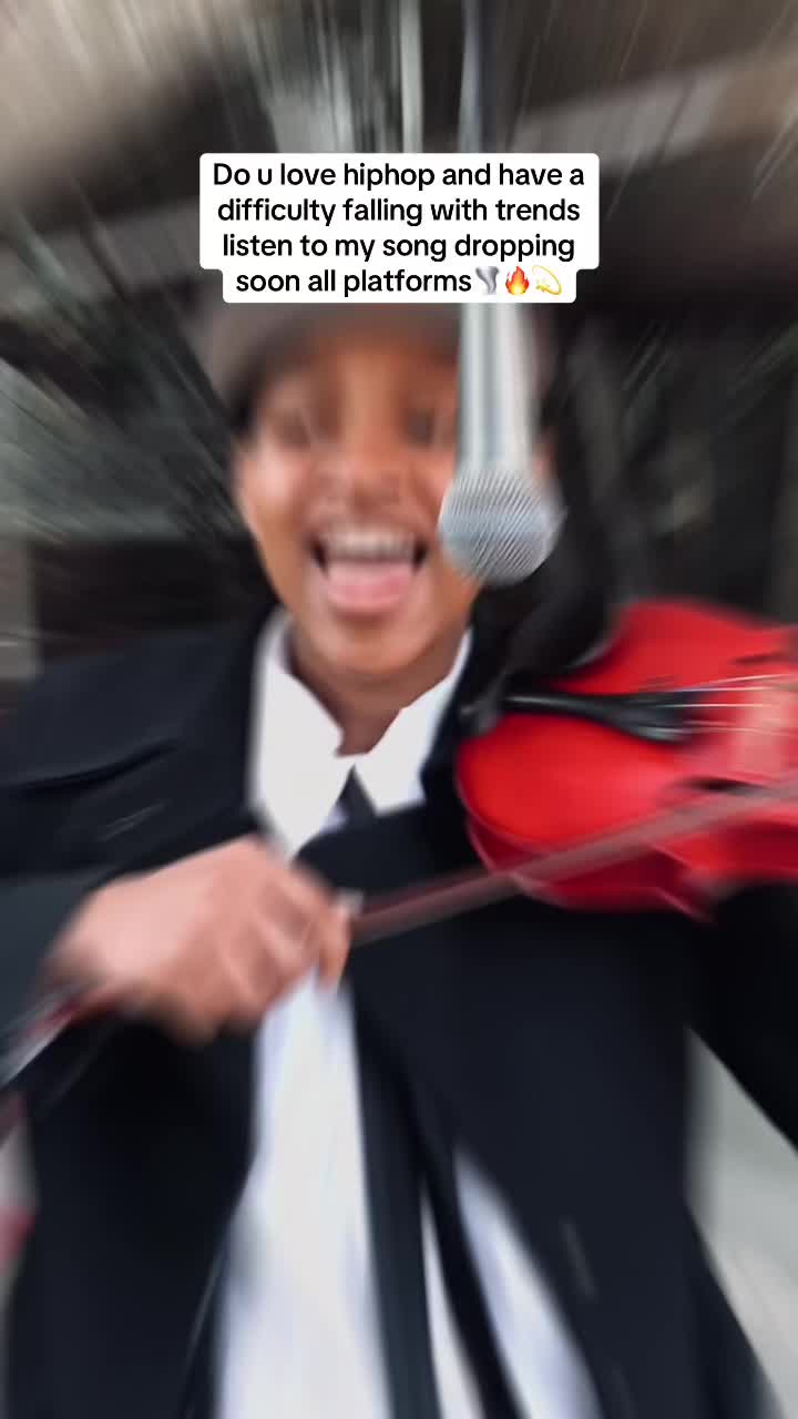 @queensalute_