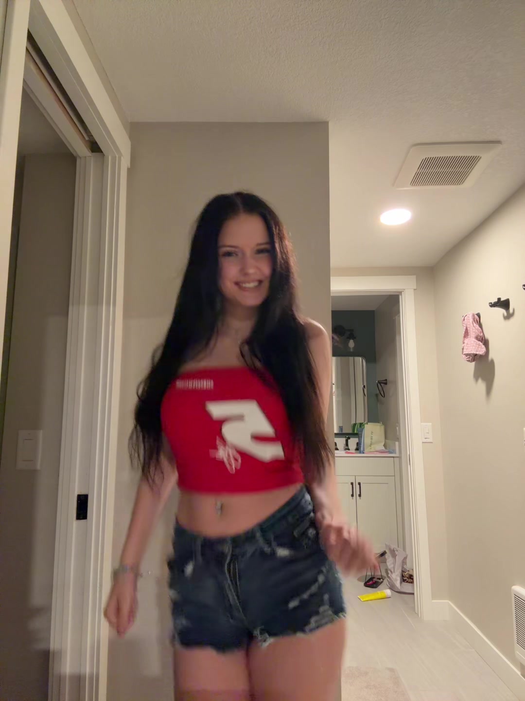 @Chloe