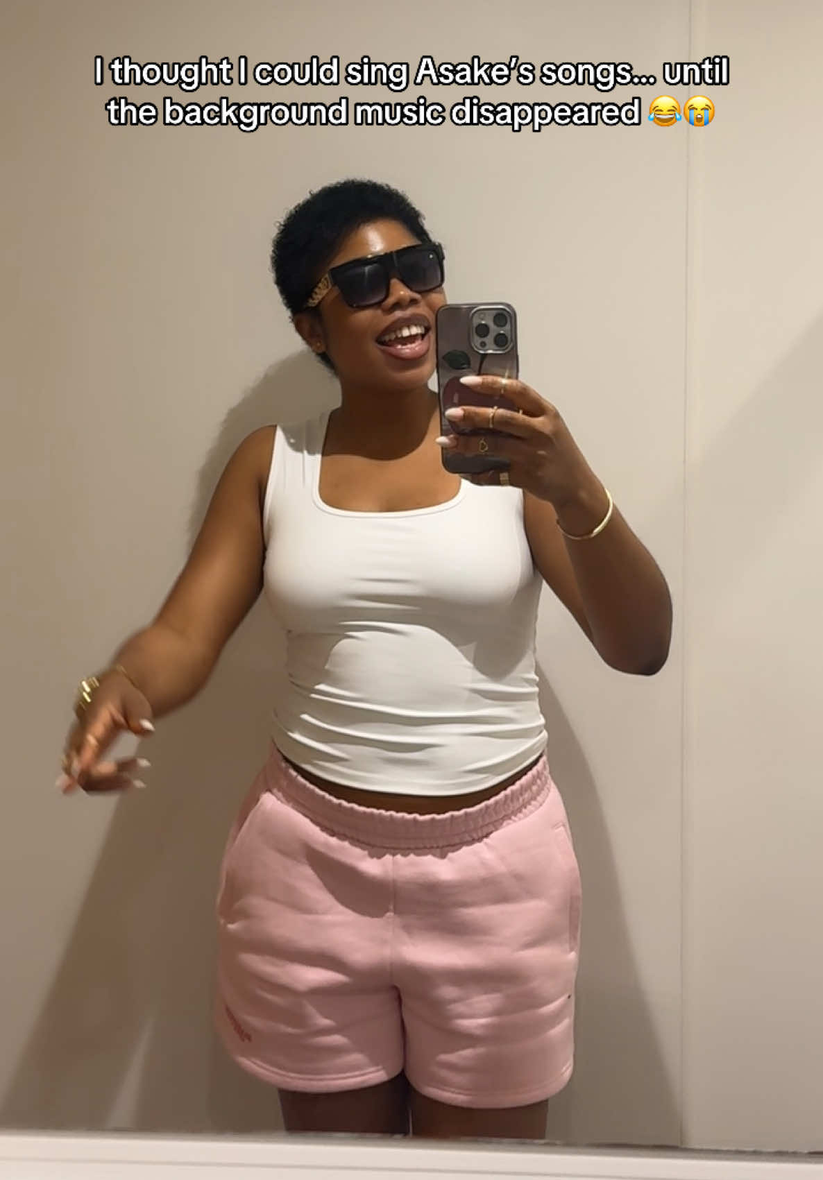 @Vibe Queen🎙️👑