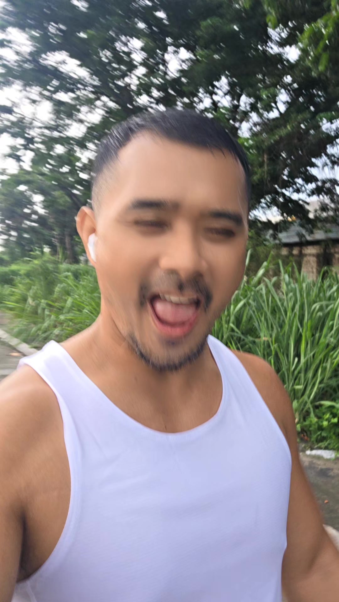 @Co_Co